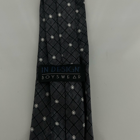 Boy's Clip On Tie Polka Dots - Picture 4 of 5